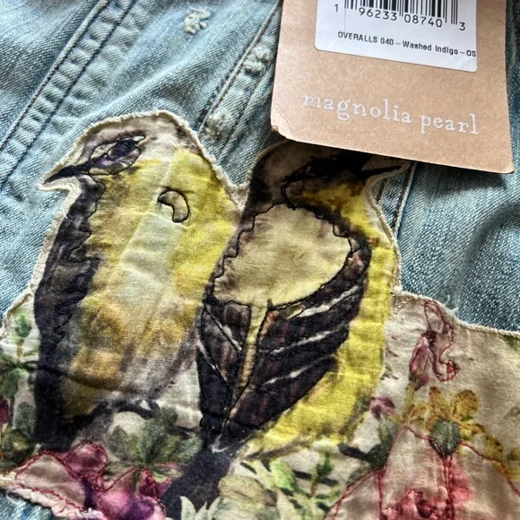 Magnolia Pearl Floral Applique Overalls 040 Washed Indigo - Picture 6 of 9